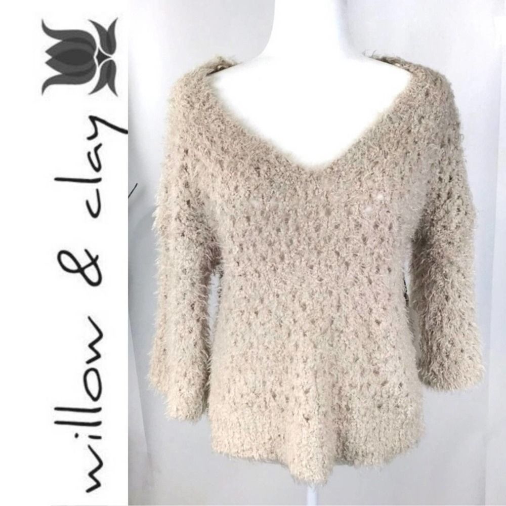 MEDIUM Soft Sweater NWT from Lord & Taylor Beige/Cream
